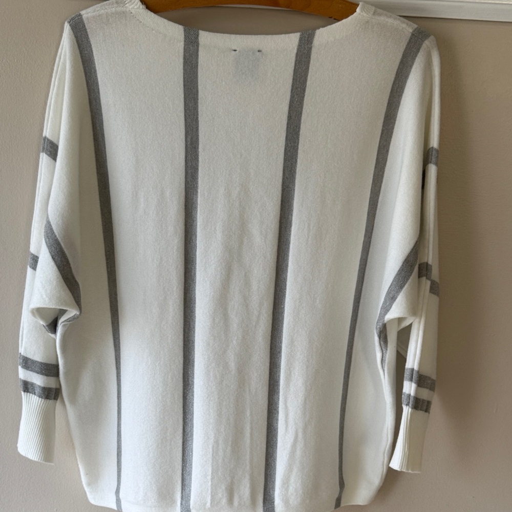 Aaeda White Top with Gray Vertical Metallic Stripes - Picture 6 of 6